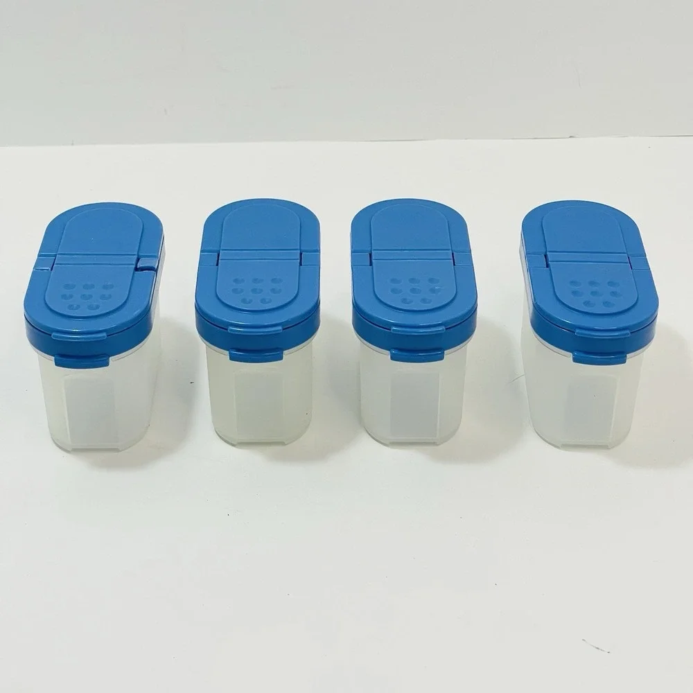 Vintage Tupperware Spice Shaker #1843-28 & 1844-14 Set Of‎ 4 Blue